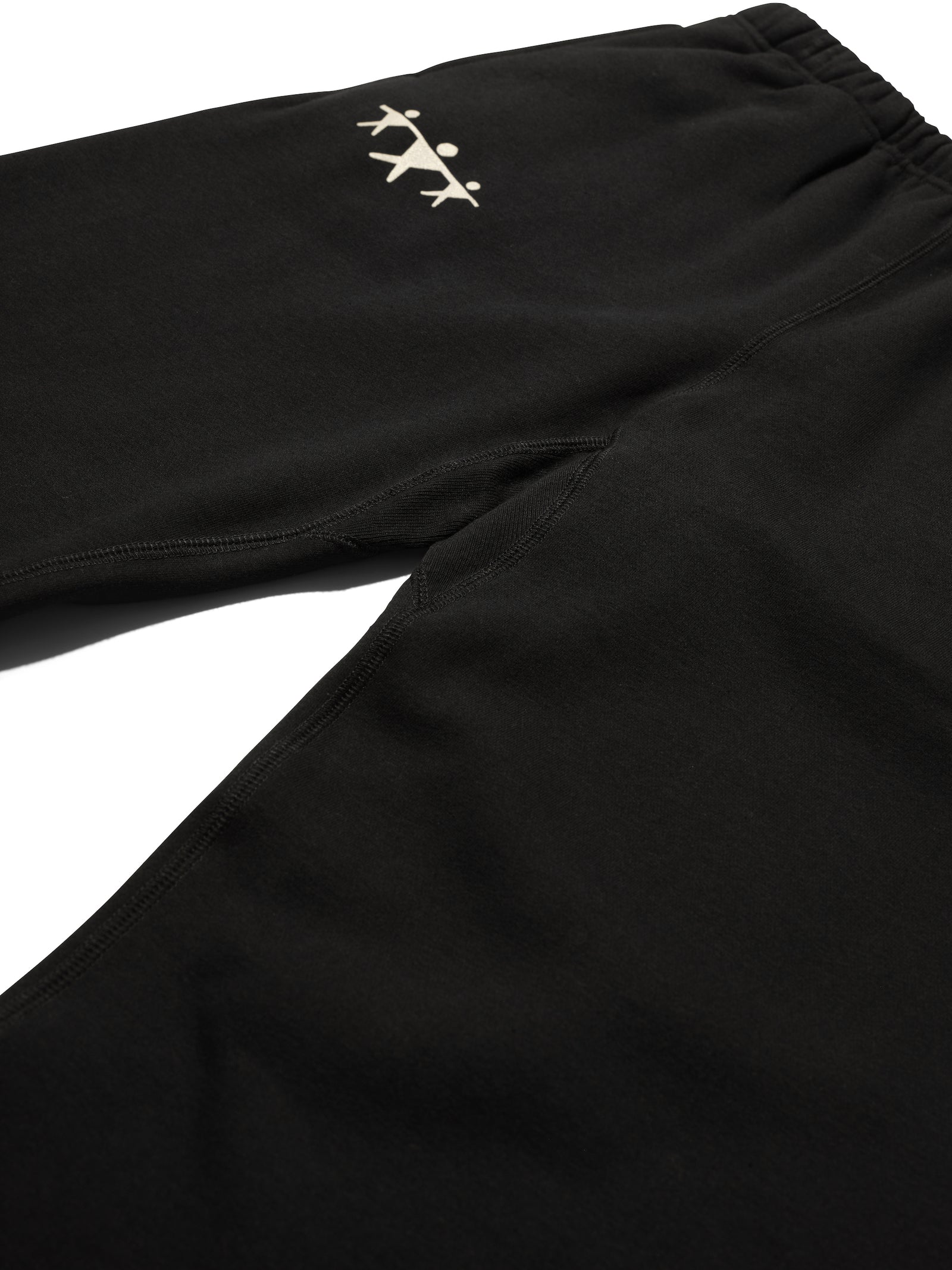 ★Wai Kei★ Star Big Logo Sweatpants Black YK23SSPT06 Kamon Appliqué Patchwork Loose Fit Sweatpants – EVISU